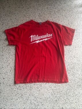 Red Milwaukee T-Shirt - Men's Casual Tee